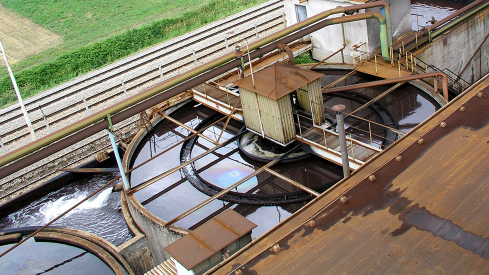 Oskrba z industrijsko vodo na zaokroženih gospodarskih območjih Ravne in Štore