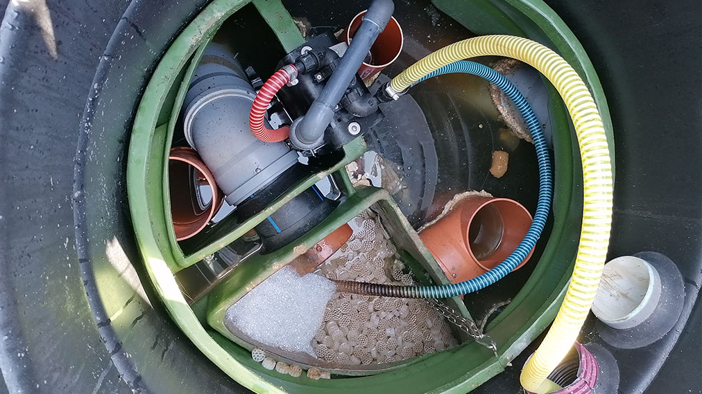 upravljanje čistilne naprave na prodajnem mestu