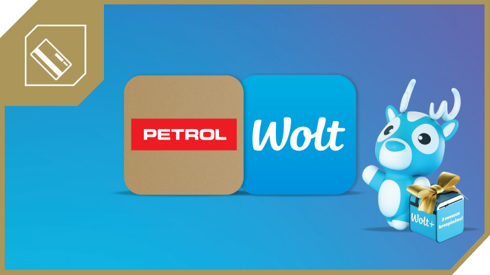 Na sliki je zlat okvir z ikono kartice v levem zgornjem kotu, na modrem ozadju pa kvadratni logotip Petrol ob kvadratnem logotipu Wolt ter moder jelenček – Wolt maskota – ki drži darilno škatlo z napisom Wolt+.