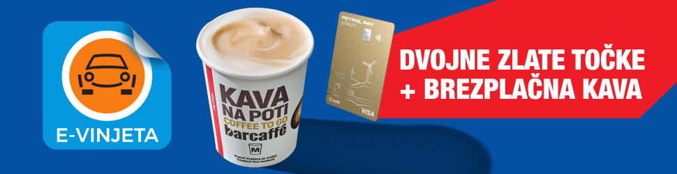 Na modrem ozadju so kava Na poti, ikona za e-vinjeto in Petrol pay loyalty kartica. V desnem delu kreative je v rdečem svetilniku napis: dvojne zlate točke + brezplačna kava, saj gre za ugodnost za člane Petrol kluba, ki ob nakupu e vinjete na Petrolu prejmejo te ugodnosti.
