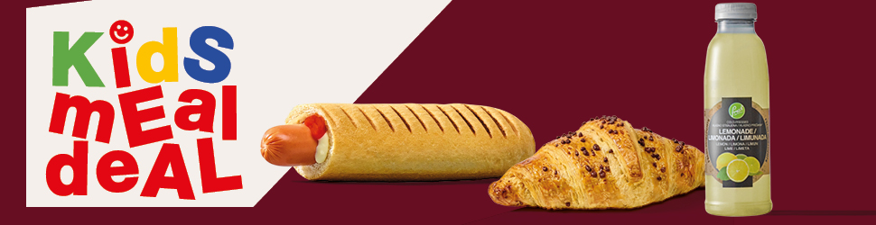 Promocijska grafika Fresh Kids Meal Deal. Na levi je pisan napis »Kids Meal Deal«, na desni pa so prikazani hot dog Poli, rogljiček in steklenička limonade. Izdelki so postavljeni na bordo ozadju kot ponudba otroškega obroka Fresh.